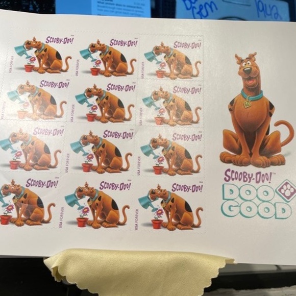 Scooby Doo stamp collection of 12 # 205372798458 - Picture 1 of 4